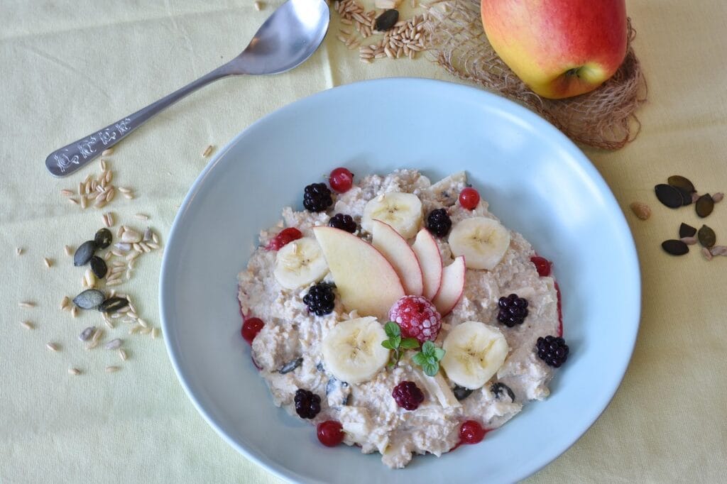 cereal, porridge, breakfast, healthy, nuts, meal, cook, food styling, food photo, grains, grain, oats, oatmeal, grain porridge, fresh grain, vegetarian, vegan, fruit, apple, banana, berry, raspberries, blackberries, food, dessert, key, spoon, milk, enjoy the meal, connoisseur, yogurt, fresh, low in calories, fruity, currants, porridge, porridge, porridge, porridge, oats, oats, oats, oatmeal, oatmeal, oatmeal, oatmeal, oatmeal